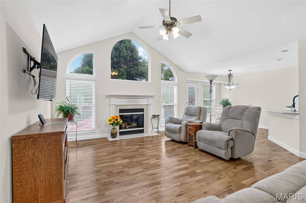 202 Park Ridge DR #64a, O'fallon, MO 63366
