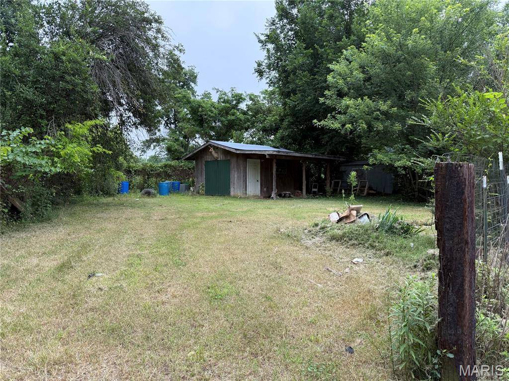 727 Eastwood ST, Piedmont, MO 63957