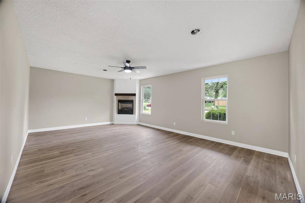 810 Mildred ST, Richland, MO 65556