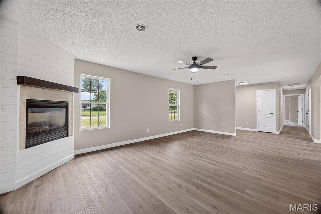 810 Mildred ST, Richland, MO 65556