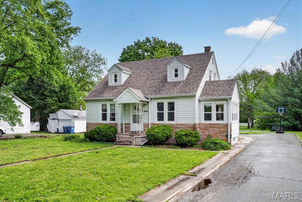 2304 Caseyville AVE, Swansea, IL 62226