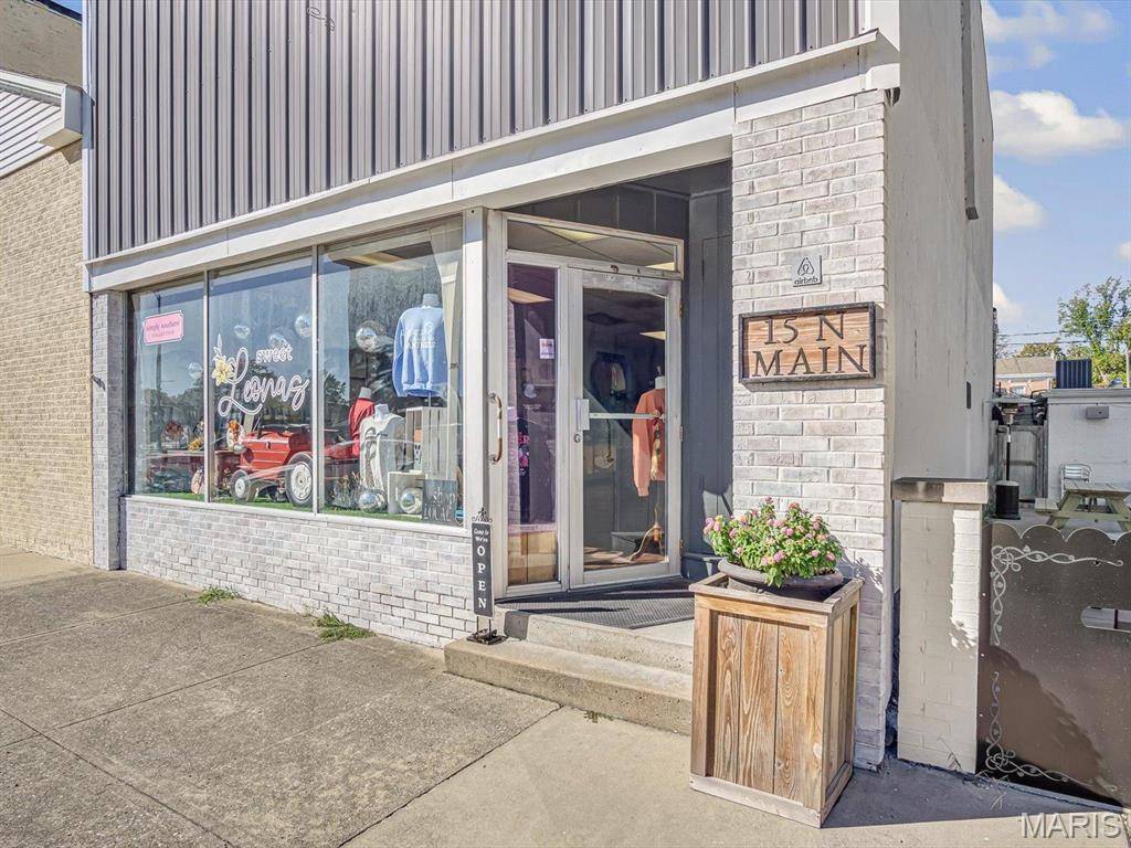 15 N Main ST, Pinckneyville, IL 62274