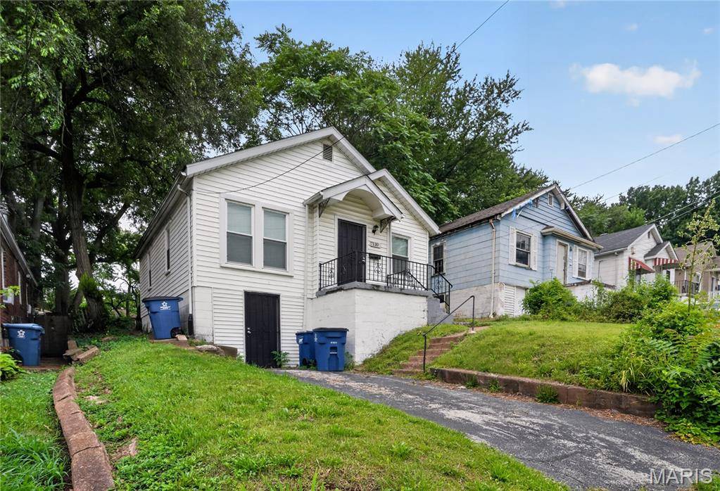 7110 Dawson PL, St Louis, MO 63136
