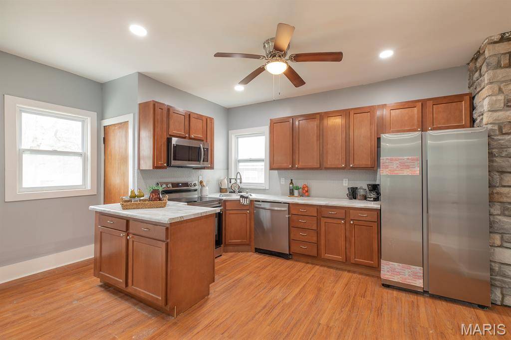 523 Hillsboro AVE, Edwardsville, IL 62025