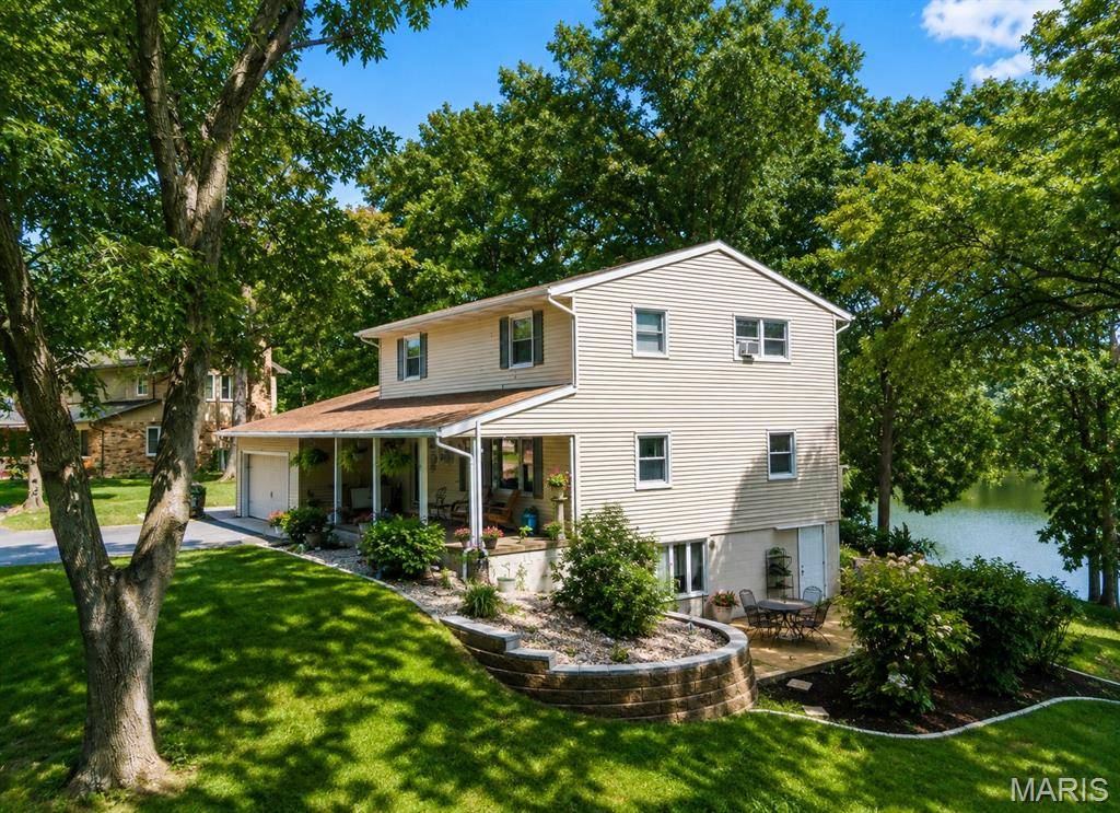 12 Del Mar CT, Taylorville, IL 62568