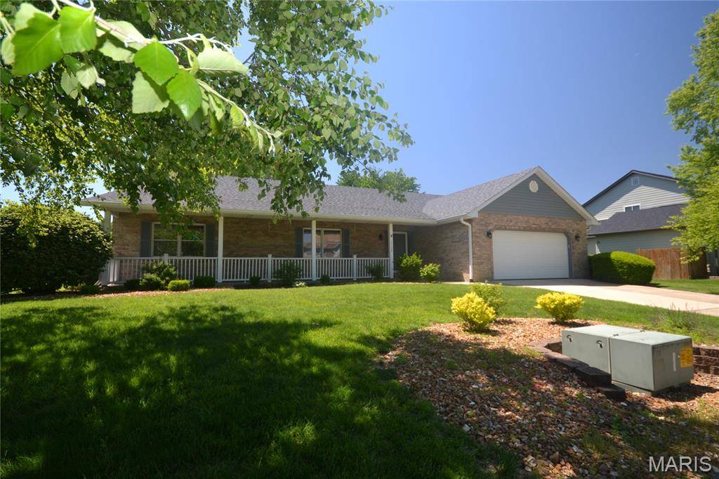 3728 Rhetts LNDG, Shiloh, IL 62221