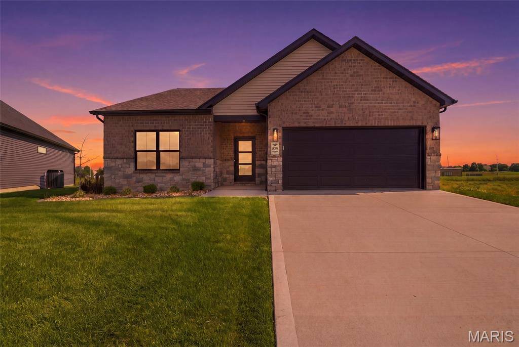 829 Bushwood WAY, O'fallon, IL 62269
