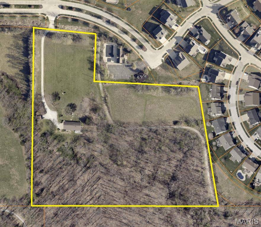 290 Kammeier RD, Wentzville, MO 63385
