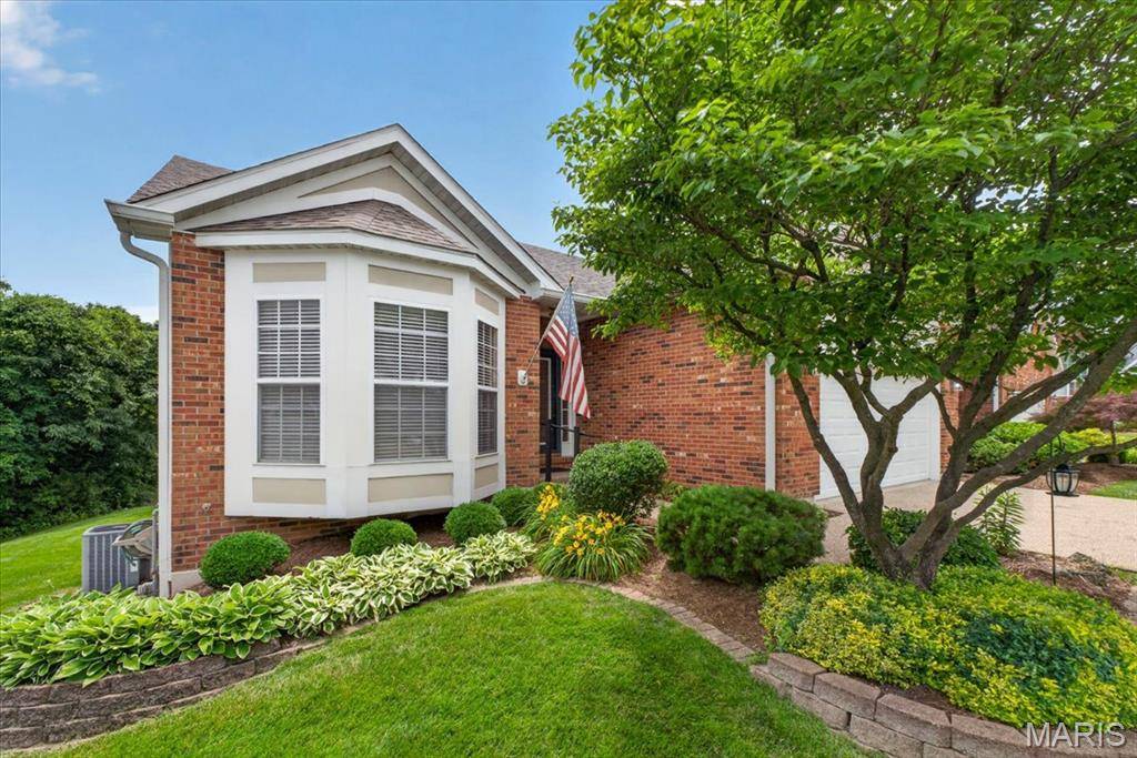 7342 Timberpoint CT, Fairview Heights, IL 62208