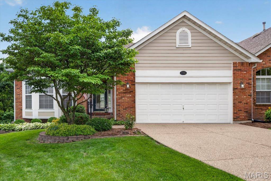 7342 Timberpoint CT, Fairview Heights, IL 62208