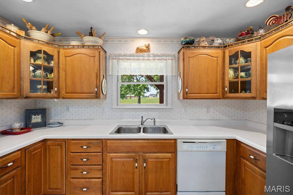 1218 Litteken LN, Trenton, IL 62293