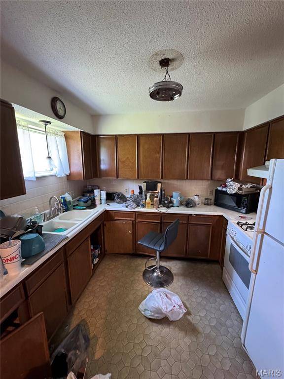 943 Judy DR, Farmington, MO 63640