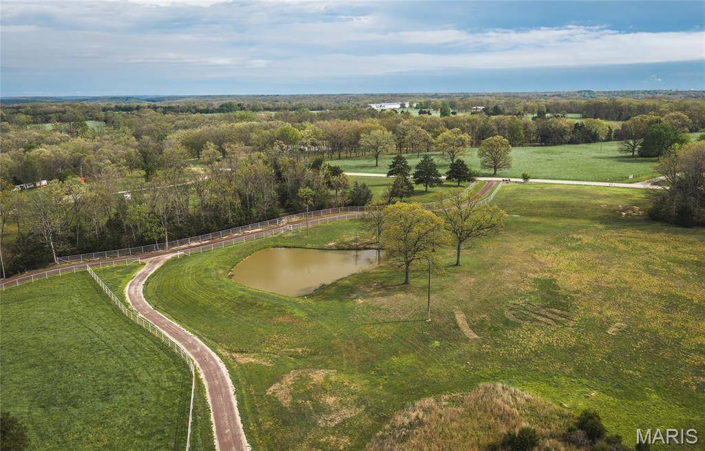 3847 Cleavesville RD, Bland, MO 65014