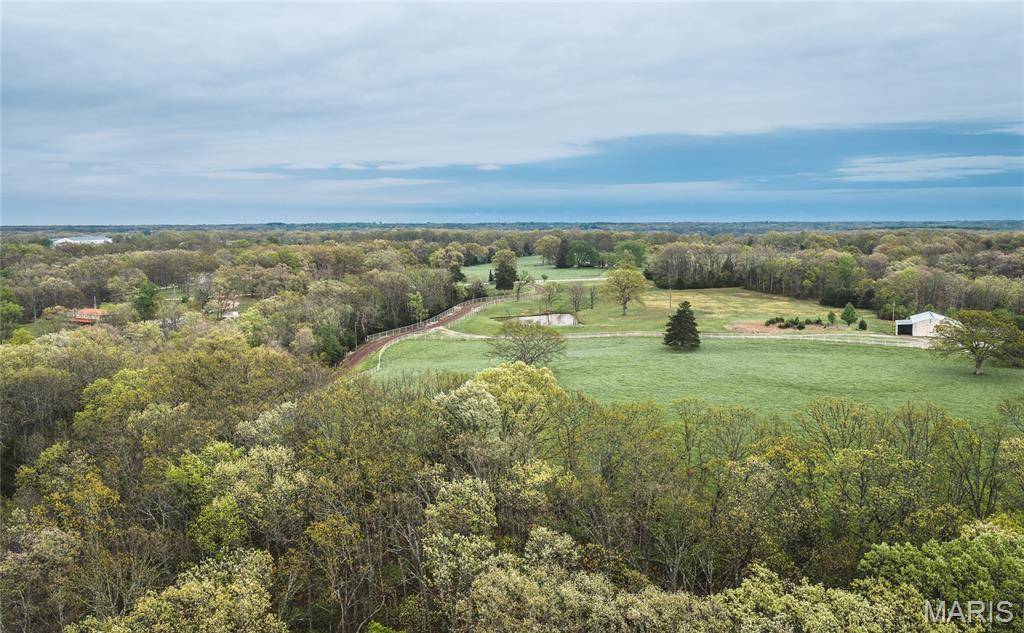 3847 Cleavesville RD, Bland, MO 65014