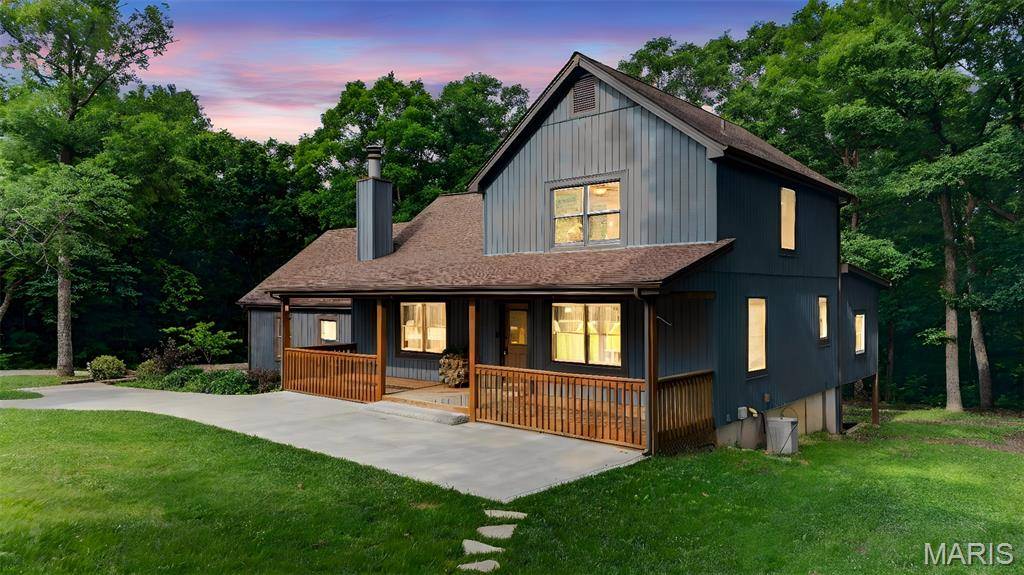 19289 Fox Meadow LN, Marthasville, MO 63357