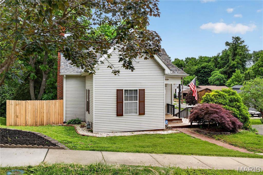 126 S Jefferson AVE, Collinsville, IL 62234