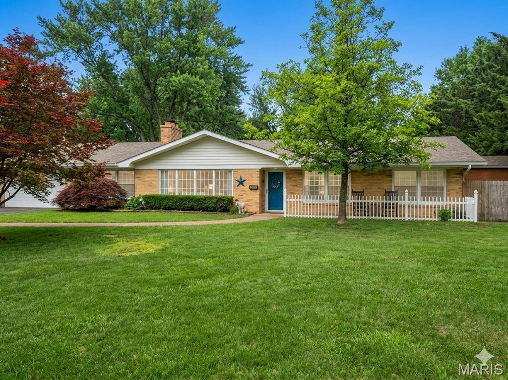 4205 S Park DR, Belleville, IL 62226