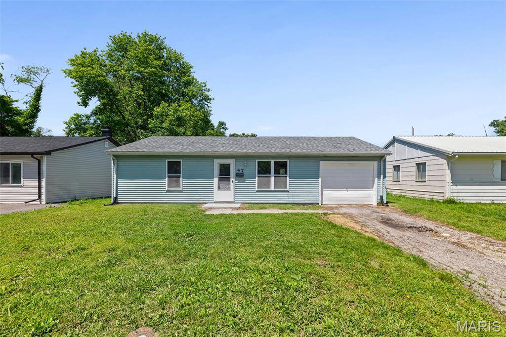 47 Saint Henry DR, Cahokia, IL 62206