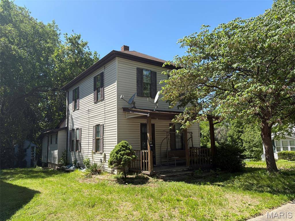301 Plum ST, Collinsville, IL 62234