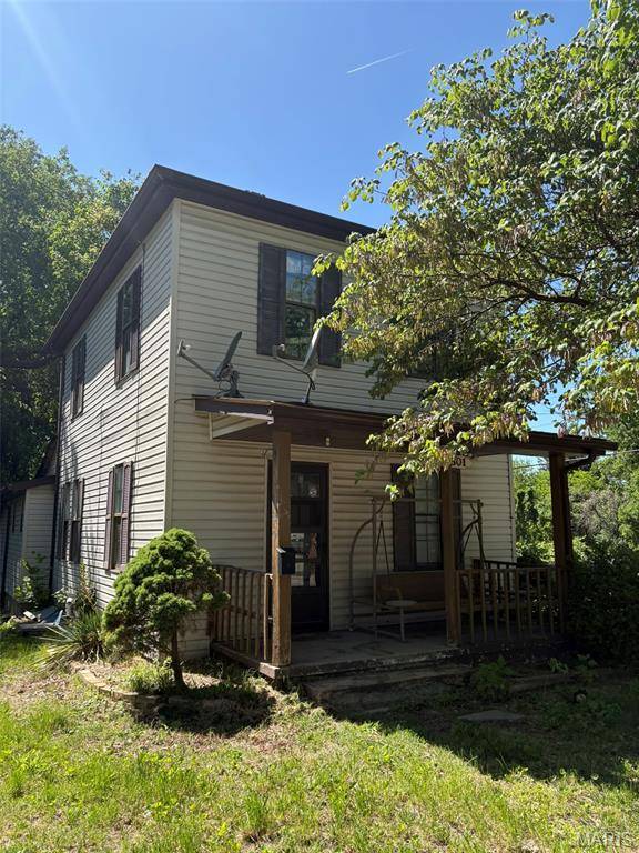 301 Plum ST, Collinsville, IL 62234