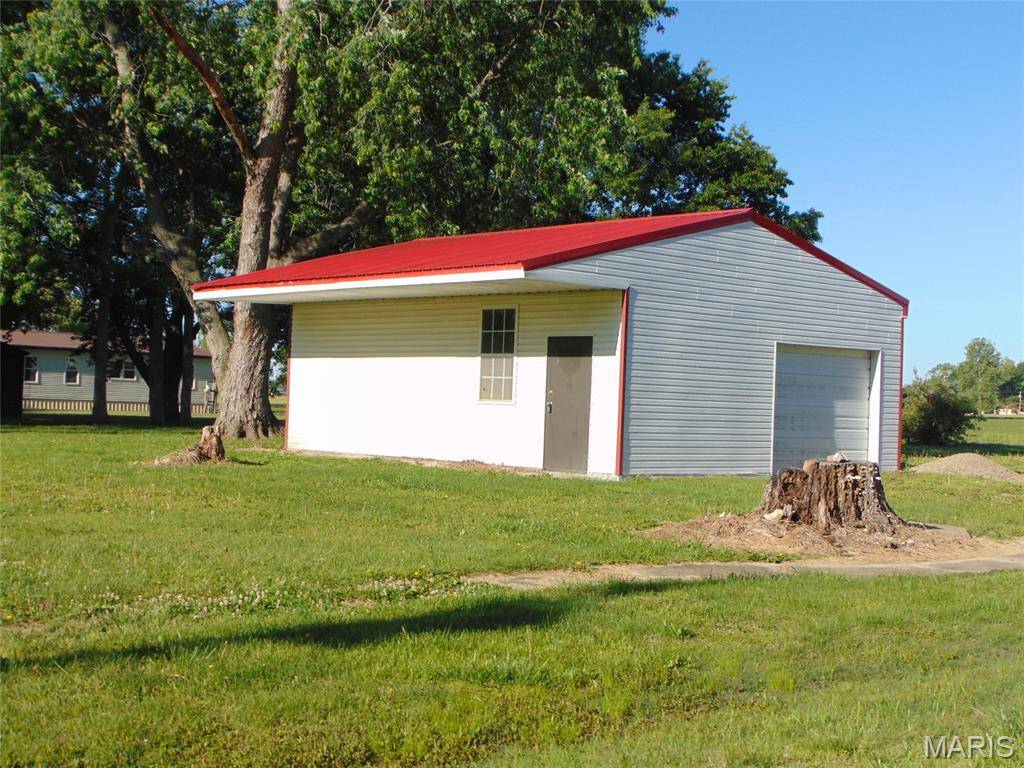 000 W St. Louis AVE, Dowell, IL 62927