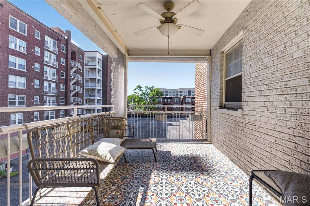 5510 Waterman BLVD #202, St Louis, MO 63112