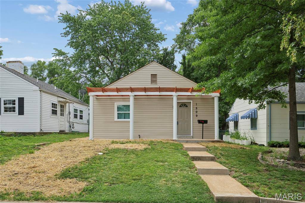 1509 Kraft ST, St Louis, MO 63139