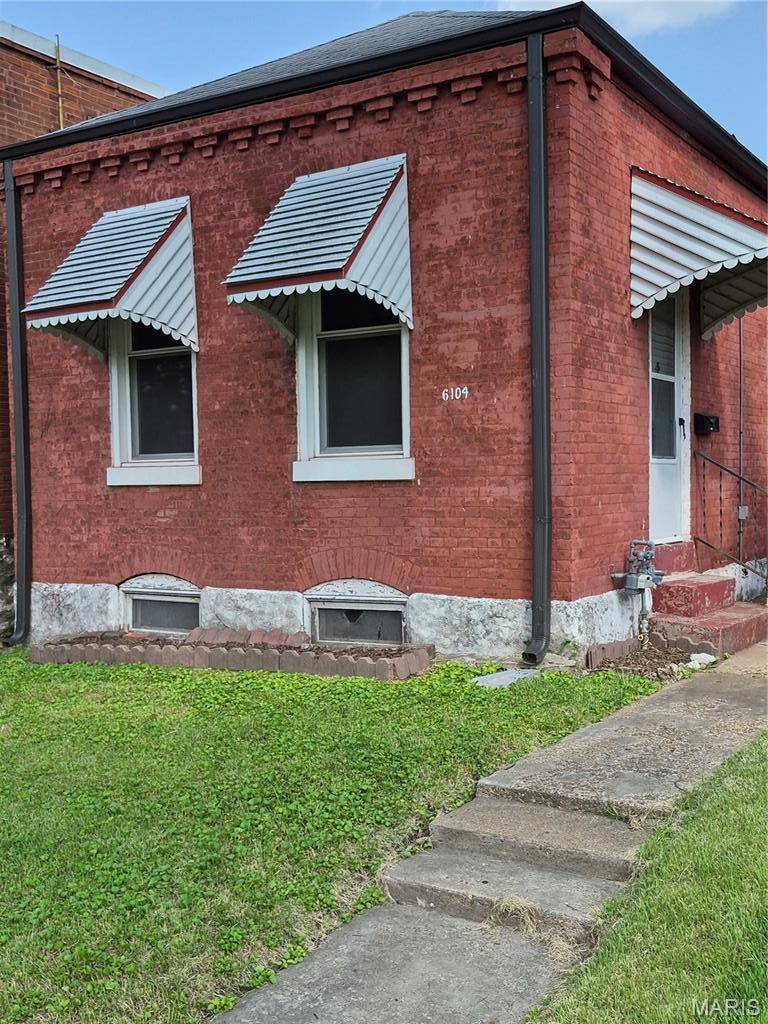 6104 Idaho AVE, St Louis, MO 63111