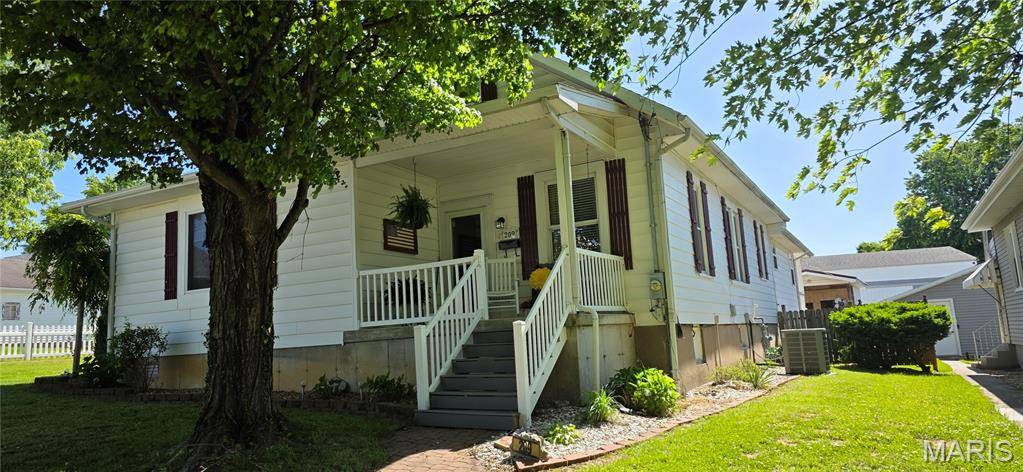 209 Knapp AVE, Chester, IL 62233