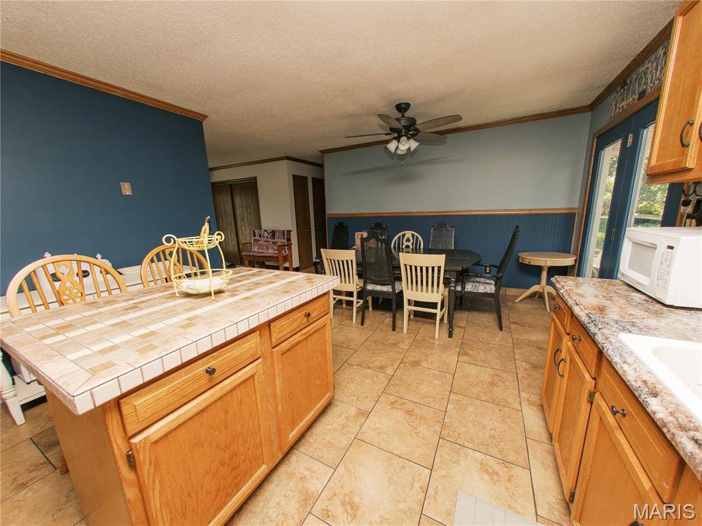 1768 Southridge LN, Owensville, MO 65066