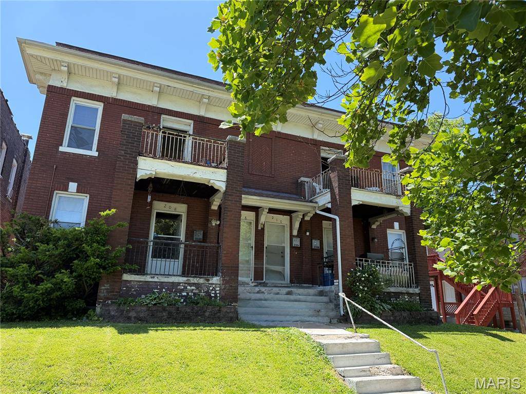 208 Bellerive BLVD, St Louis, MO 63111