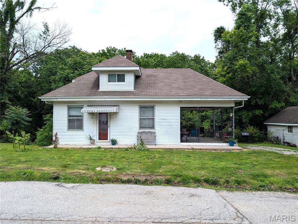 29 Superior DR, Belleville, IL 62223