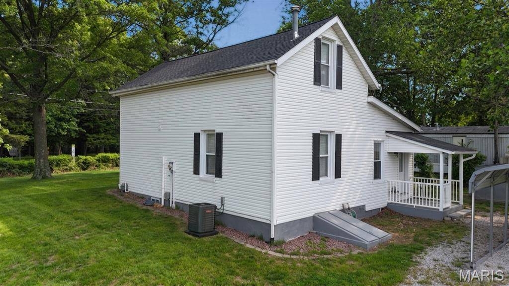 2020 Lebanon AVE, Belleville, IL 62221