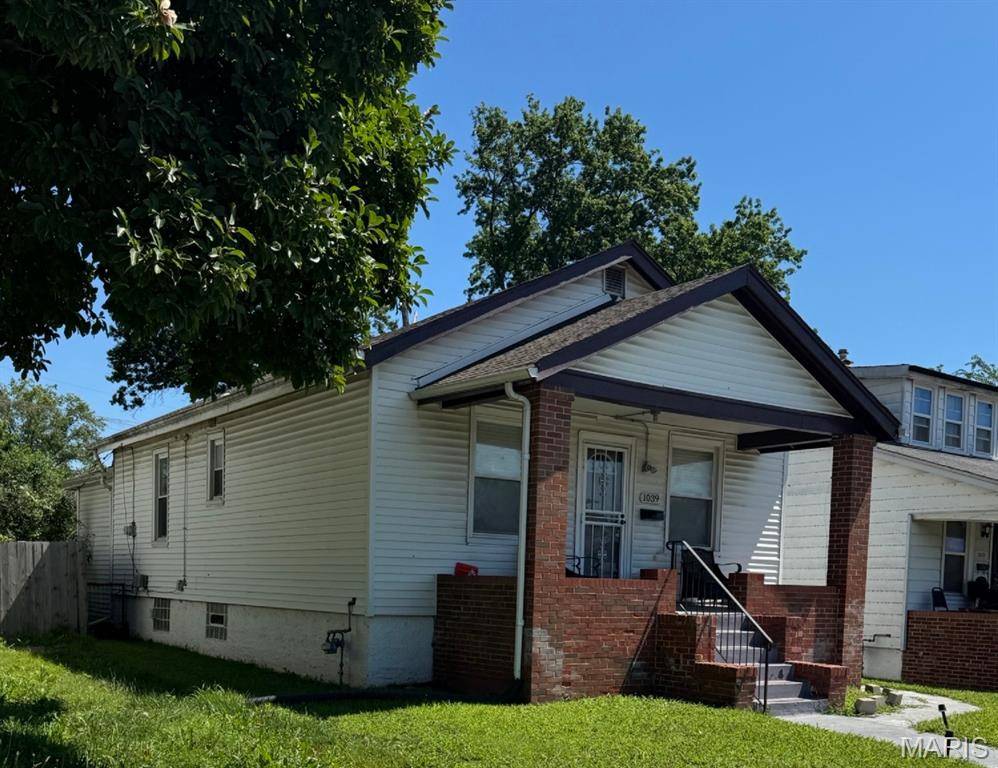1039 Wall ST, St Louis, MO 63147