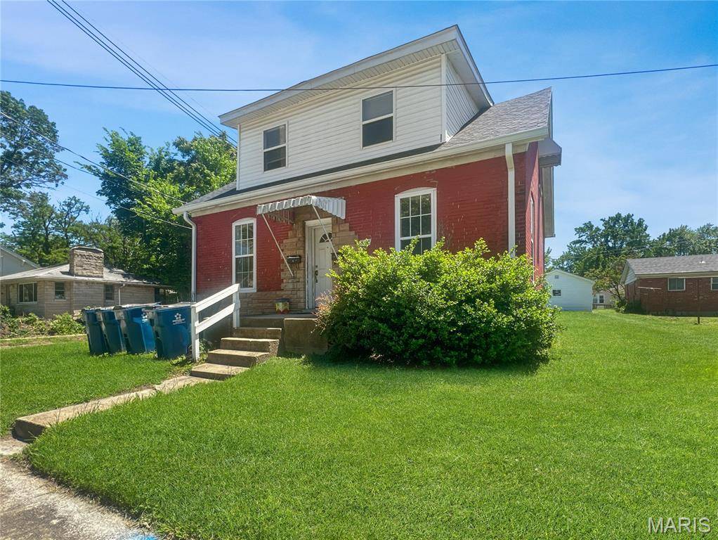 528 E Main ST, Collinsville, IL 62234