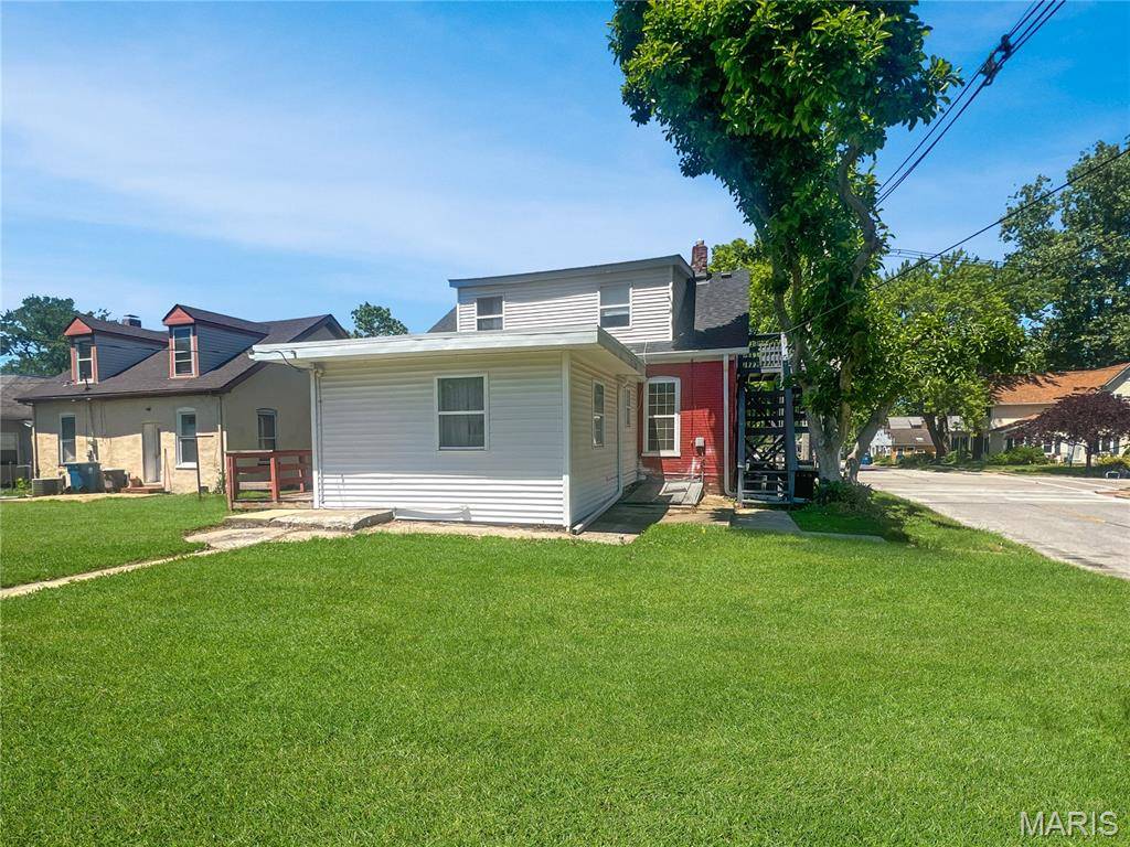 528 E Main ST, Collinsville, IL 62234