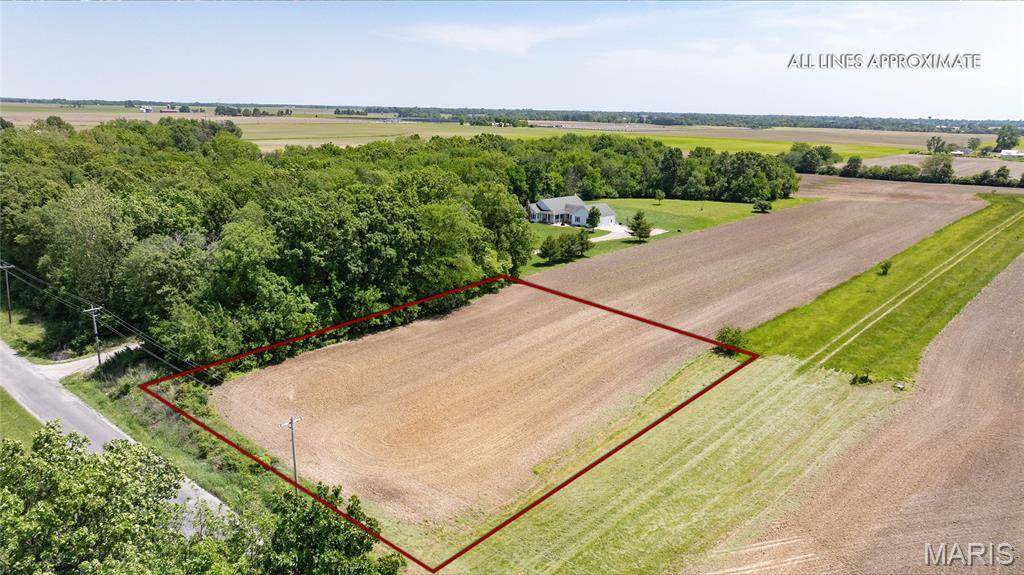 0 Ash DR, Brighton, IL 62012