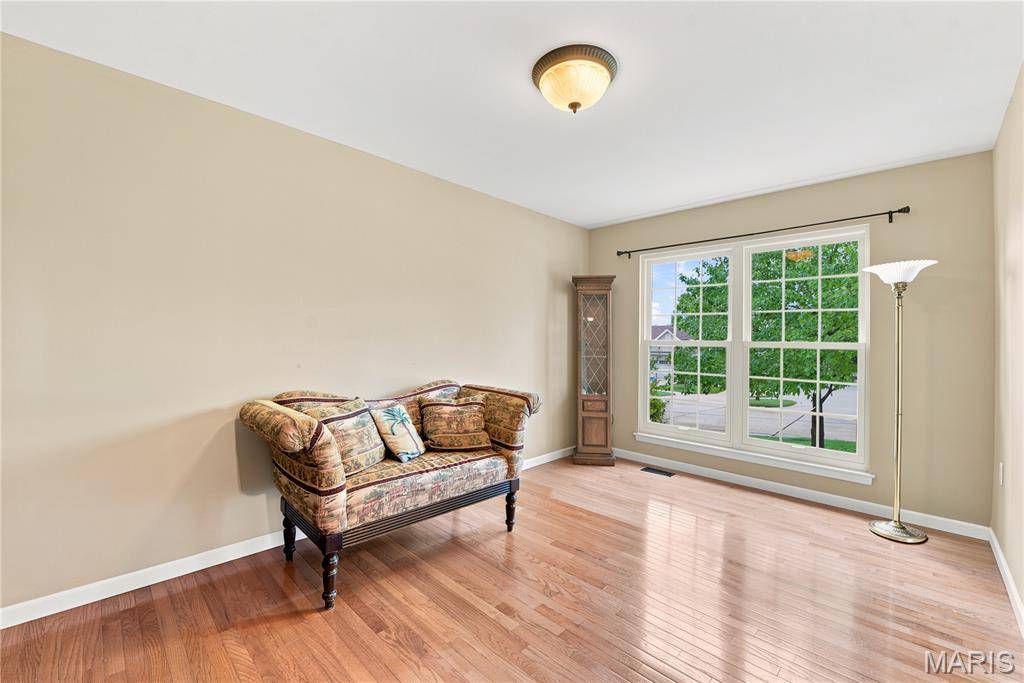1246 Sadie LN, Fenton, MO 63026