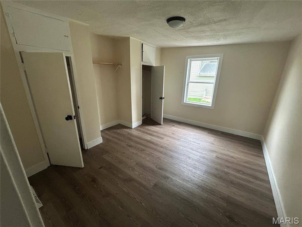 7353 Virginia AVE, St Louis, MO 63111