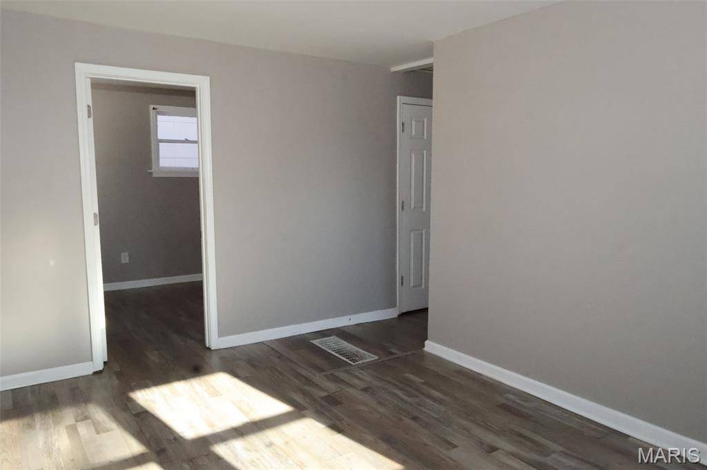 5460 Hamilton AVE, Jennings, MO 63136