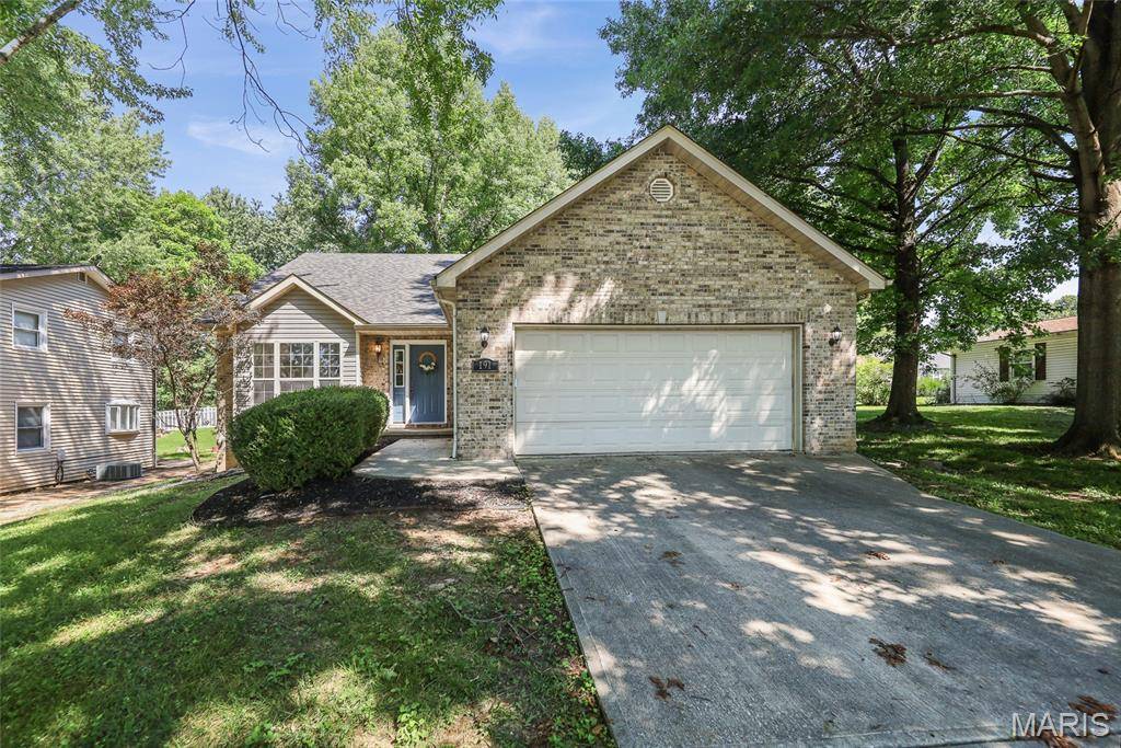 191 Shore DR, Edwardsville, IL 62025