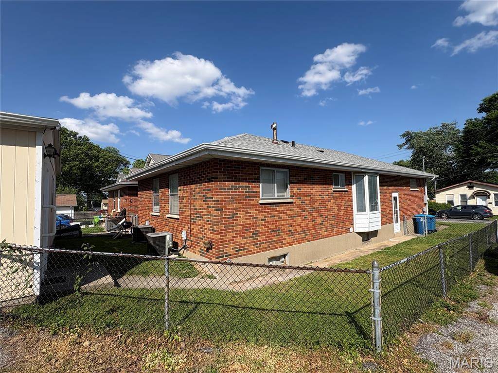 1311 Wachtel AVE, St Louis, MO 63125