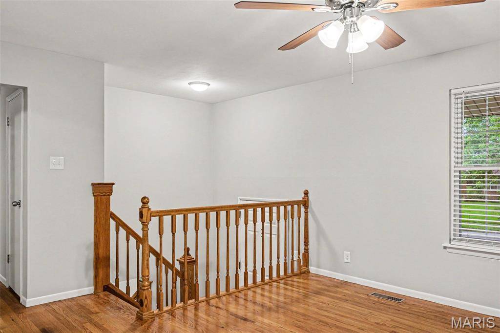 1440 Burning Tree DR, Florissant, MO 63033
