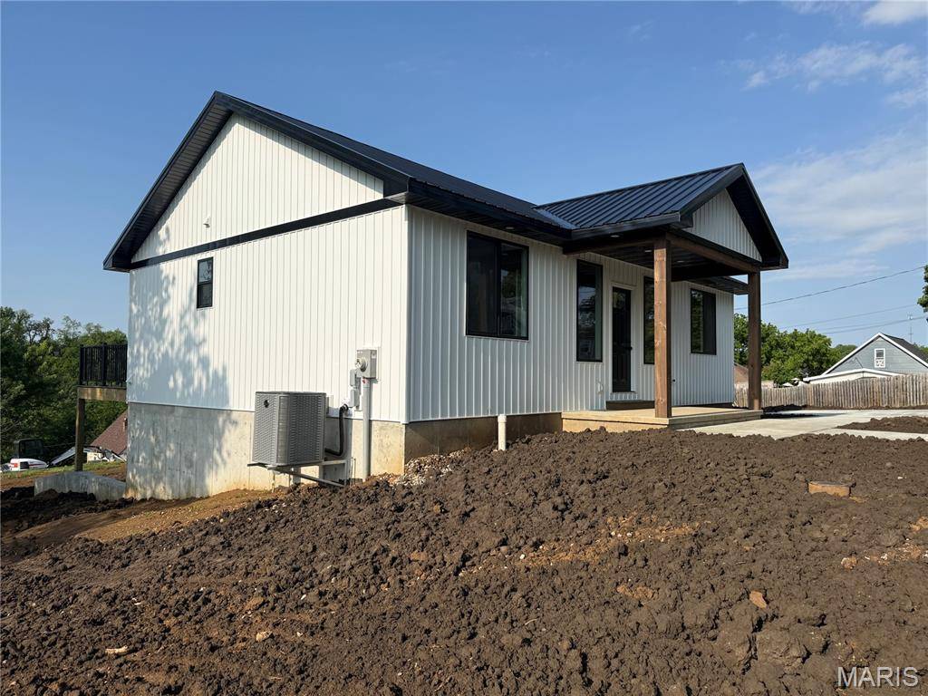 707 Hayward ST, Hannibal, MO 63401