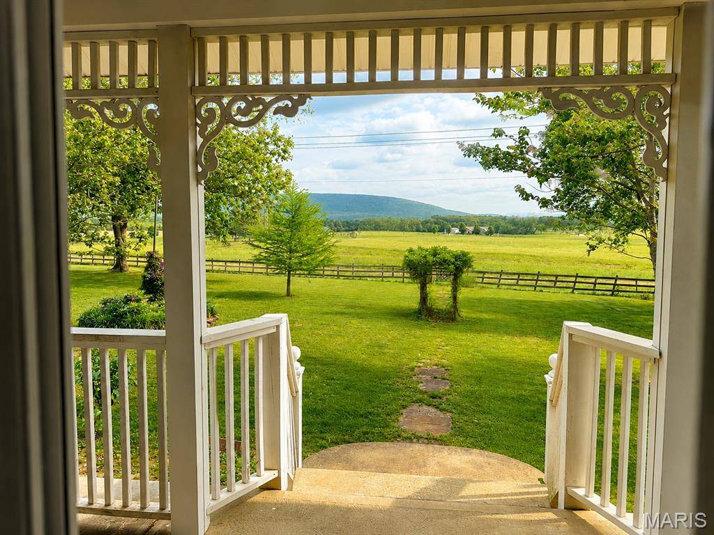 2412 County Road 53, Belleview, MO 63623