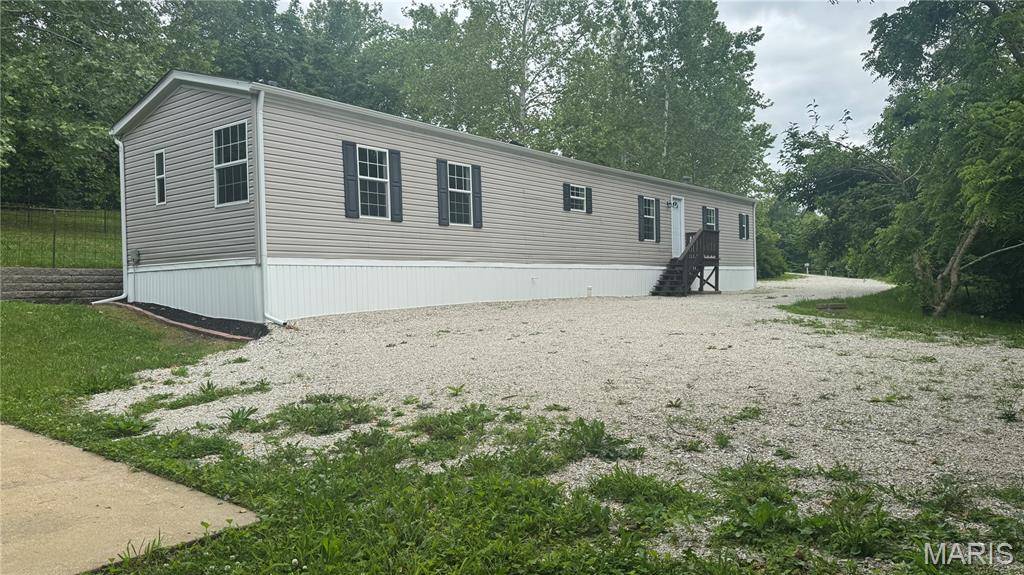 1577 Neff RD, St Clair, MO 63077