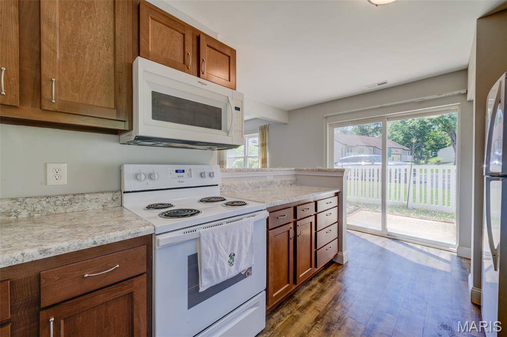 1308 Glendale Gardens DR #A, Kirkwood, MO 63122