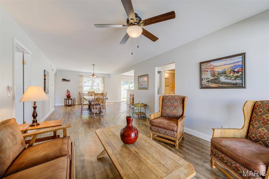 1308 Glendale Gardens DR #A, Kirkwood, MO 63122
