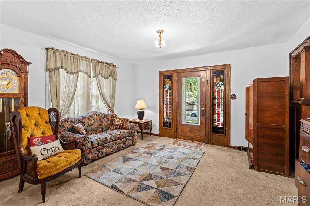 1531 Twillman AVE, St Louis, MO 63138