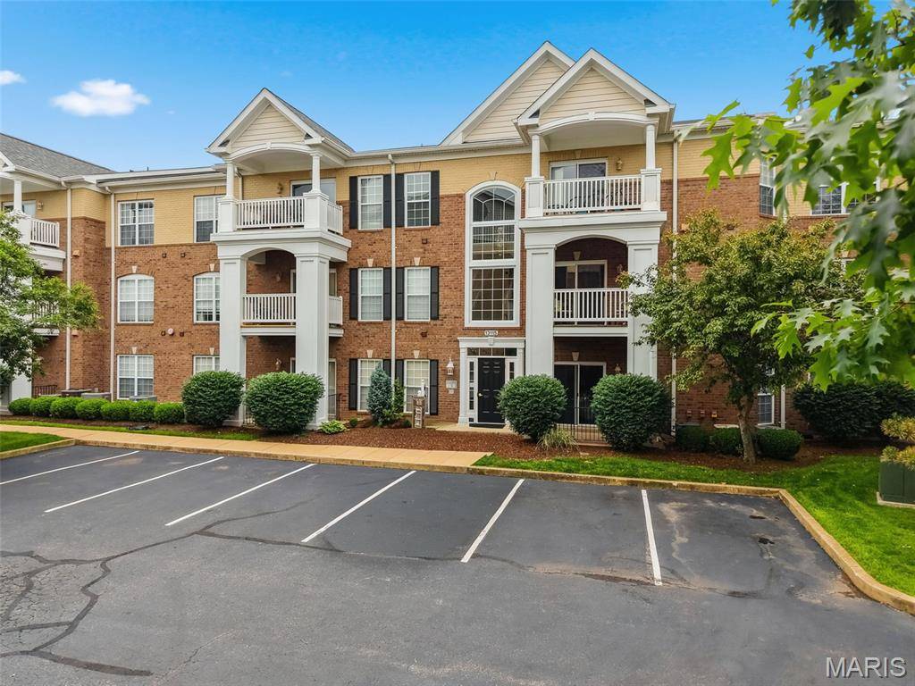 13115 Mill Crossing CT #100, St Louis, MO 63141